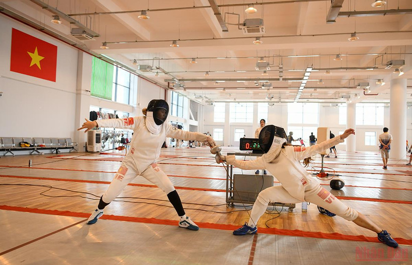 Đội tuyển đấu kiếm Việt Nam đặt mục tiêu giành ít nhất 3 Huy chương vàng tại SEA Games 31. (ẢNH: THÀNH ĐẠT)