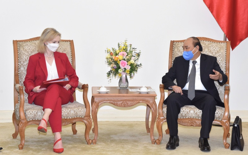 Thủ tướng Nguyễn Xuân Phúc tiếp Bộ trưởng Thương mại Quốc tế Vương quốc Anh Elizabeth Truss.