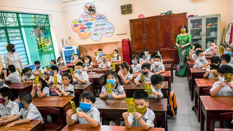 Đà Nẵng miễn bốn tháng học phí cho học sinh do dịch bệnh Covid-19.