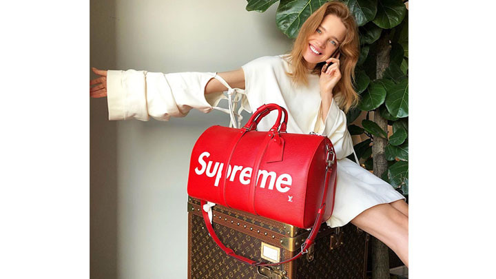 Supreme “quy hàng” VF Corporation