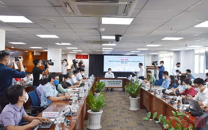 Quang cảnh buổi họp báo.