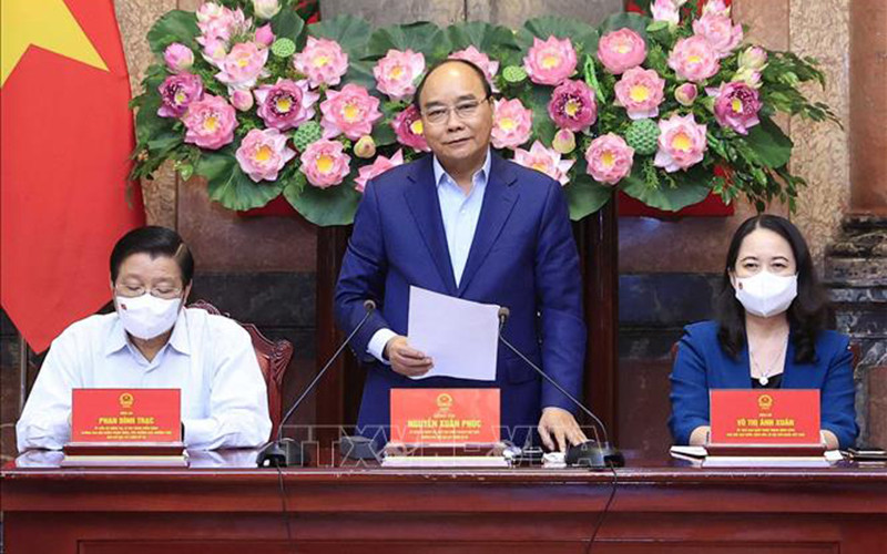 Chủ tịch nước Nguyễn Xuân Phúc phát biểu tại cuộc họp. (Ảnh: Thống Nhất/TTXVN)