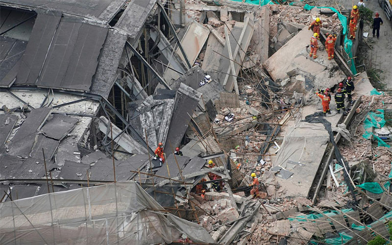 Hiện trường vụ sập một tòa nhà tại Thượng Hải, Trung Quốc, tháng 5/2019. (Ảnh: Reuters)