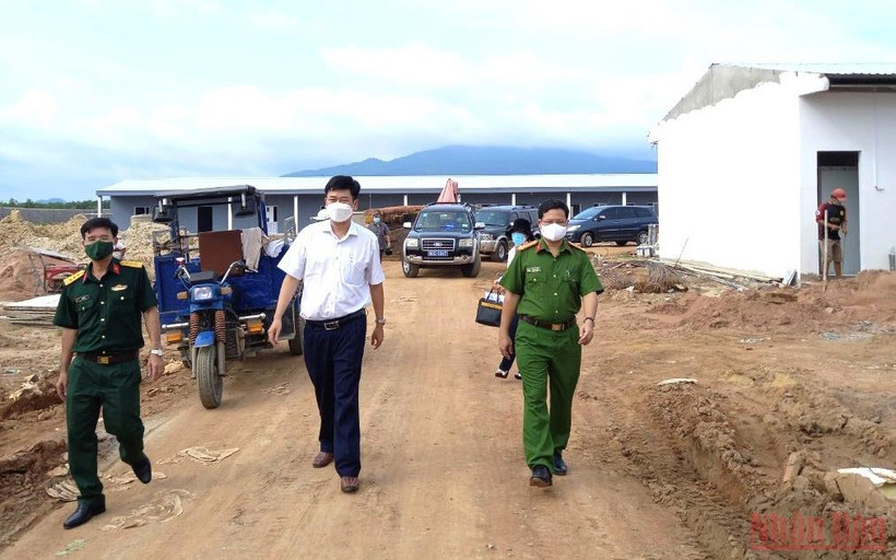 Lãnh đạo huyện Xuân Lộc (Đồng Nai) kiểm tra cải tạo thành lập bệnh viện dã chiến số 11.