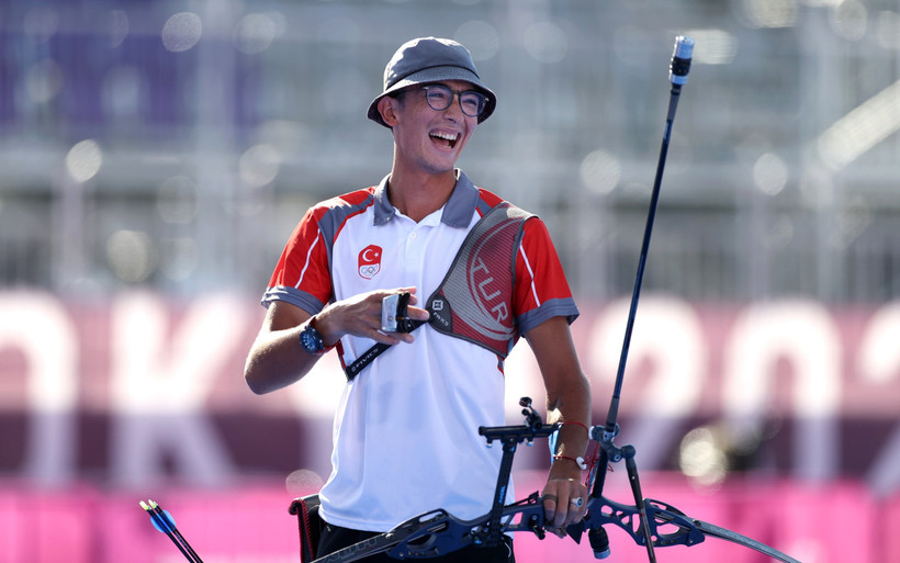 Mete Gazoz đem về tấm huy chương vàng đầu tiên cho Thổ Nhĩ Kỳ tại Olympic Tokyo 2020. (Ảnh: AA Photo)