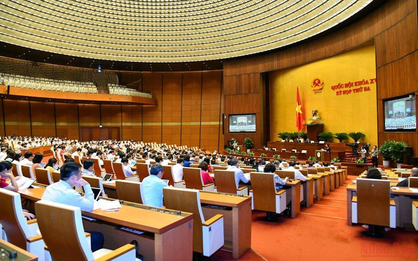 Phiên thảo luận tại hội trường của Quốc hội, sáng 27/5. (Ảnh: THỦY NGUYÊN)