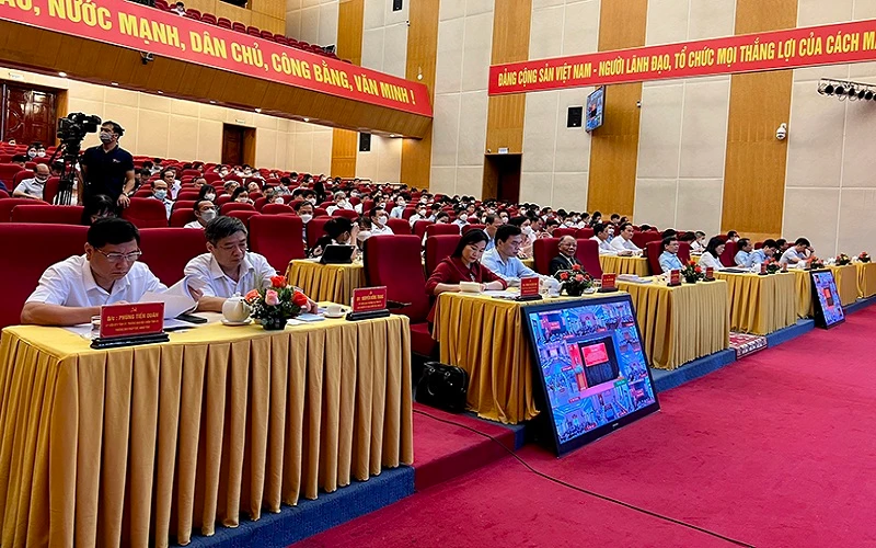 Các đại biểu tham dự hội nghị.