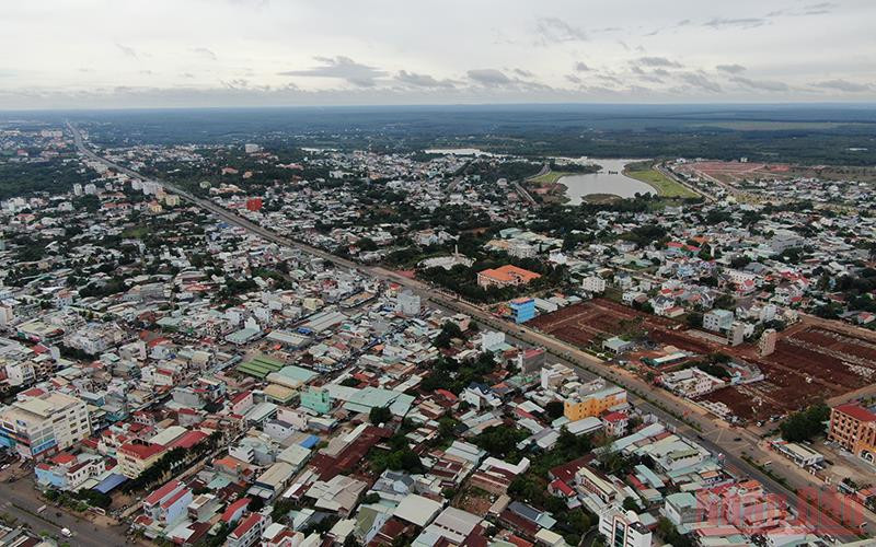 Một góc trung tâm thành phố Đồng Xoài, tỉnh lỵ Bình Phước, sau 25 năm xây dựng và phát triển.