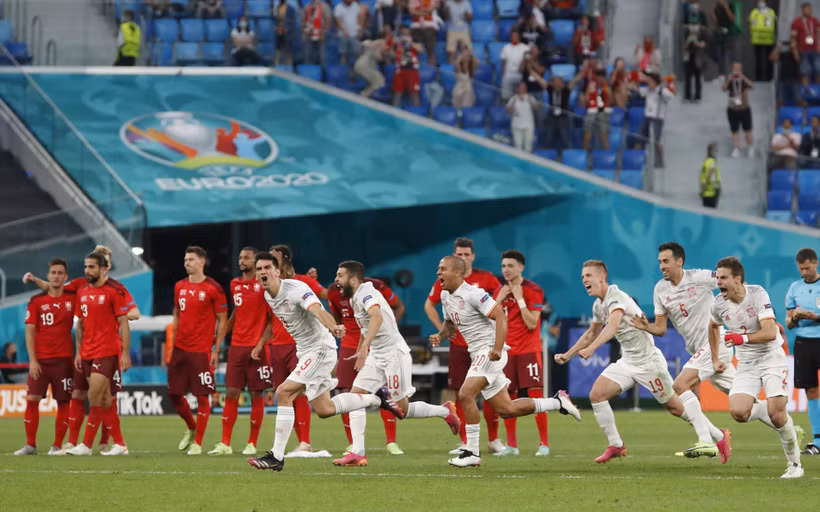 Tây Ban Nha vào bán kết Euro 2020 sau màn đấu súng cân não với Thụy Sĩ. (Ảnh: Reuters)