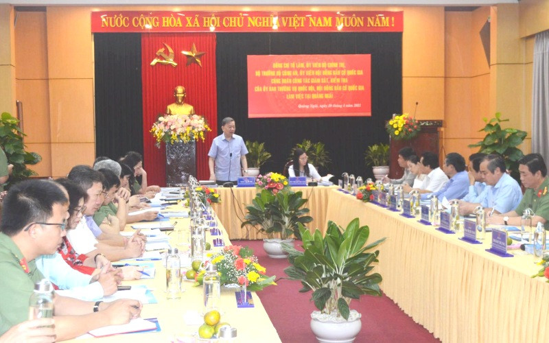 Bộ trưởng Công an Tô Lâm phát biểu tại buổi làm việc.