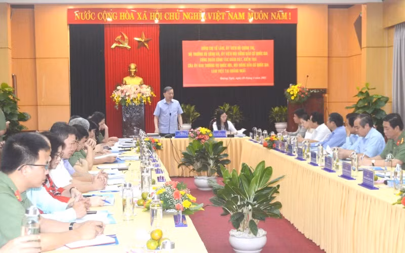 Bộ trưởng Công an Tô Lâm phát biểu tại buổi làm việc.