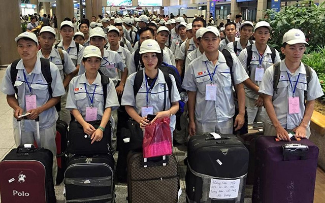 Lao động đi làm việc ở nước ngoài (Ảnh minh họa: Dolab).
