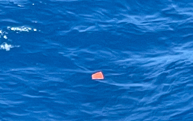 Nhiều vật thể trôi dạt tại hiện trường nghi là của tàu VANDON ACE.