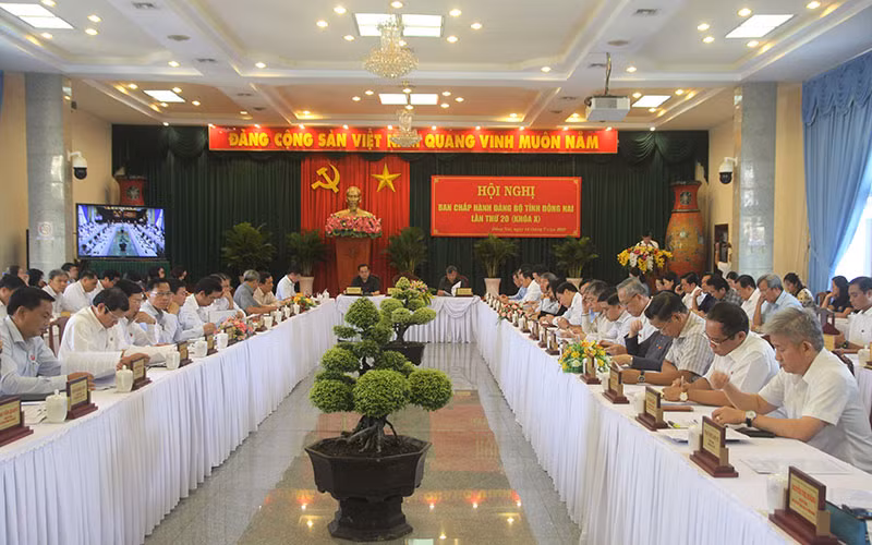 Toàn cảnh hội nghị.