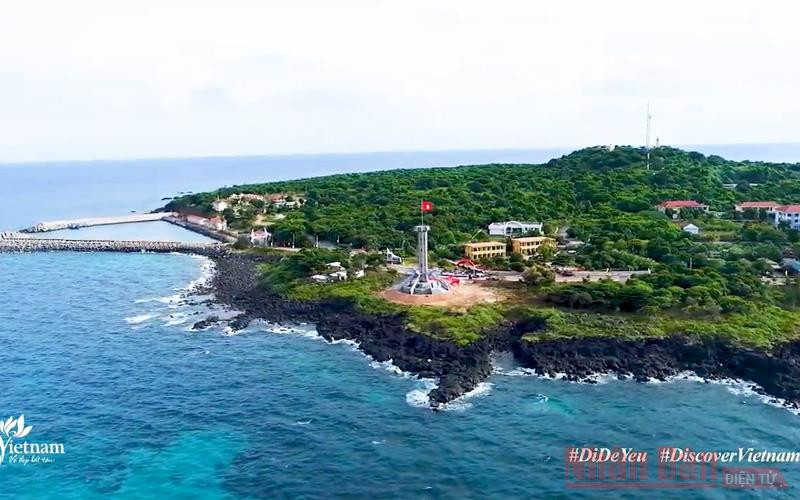 Ảnh chụp từ clip "Việt Nam: Đi Để Yêu! - Bao la biển gọi” 