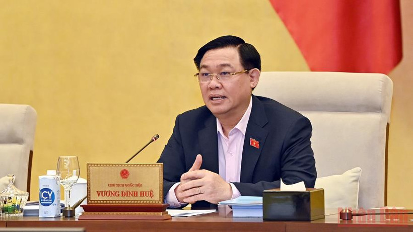 Chủ tịch Quốc hội Vương Đình Huệ phát biểu ý kiến tại phiên họp. (Ảnh: DUY LINH)