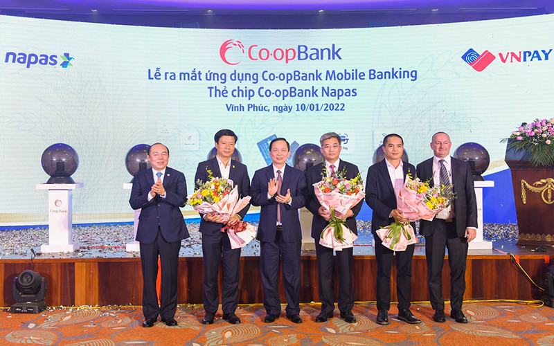 Lễ ra mắt thẻ chip Co-op Bank Napas tại Vĩnh Phúc vừa qua.
