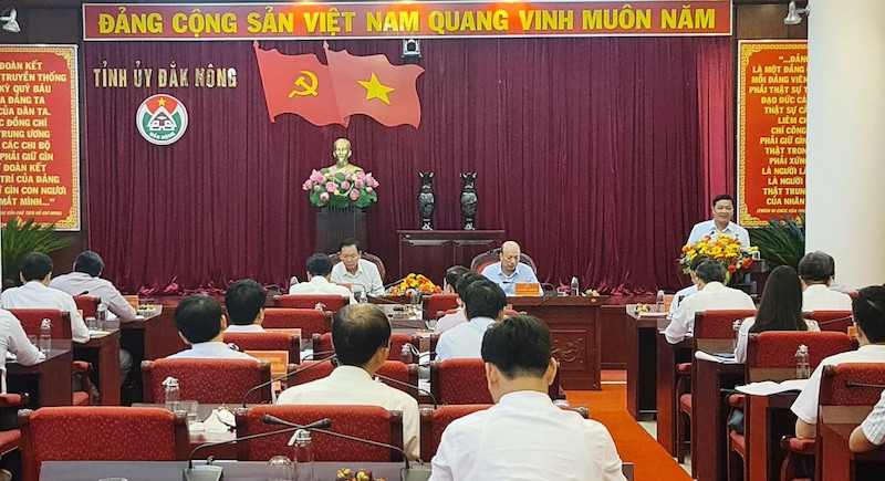 Tỉnh Đắk Nông và TKV bàn giải pháp tháo gỡ các tồn tại, vướng mắc trong quá trình hoạt động của Công ty Nhôm Đắk Nông - TKV