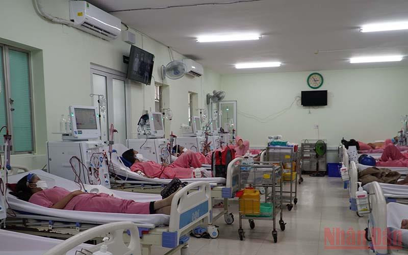 Người bệnh đang điều trị tại khoa Thận nhân tạo Bệnh viện Chợ Rẫy. (Ảnh: Bệnh viện cung cấp)