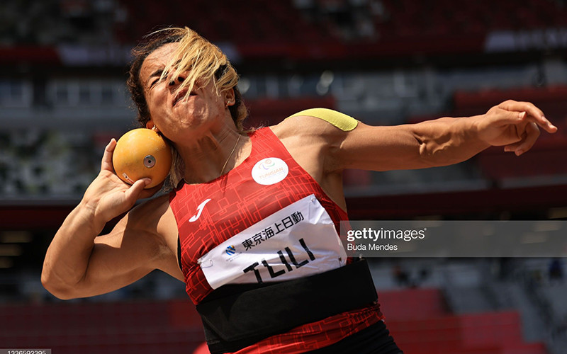 Rauoa Tlili giành HCV phá kỷ lục thế giới của chính mình. Ảnh: IOC/Getty Images 