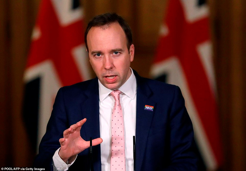 Bộ trưởng Y tế Anh Matt Hancock đã tiết lộ hai trường hợp nhiễm biến thể virus SARS-CoV-2 từ Nam Phi đã được phát hiện từ những người đi du lịch từ Nam Phi trở về Anh trong những tuần gần đây. Ảnh: Getty Images.