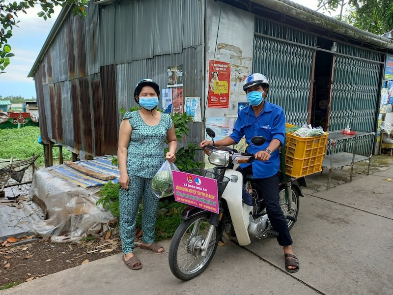 Tuổi trẻ thành phố Cao Lãnh hỗ trợ người dân