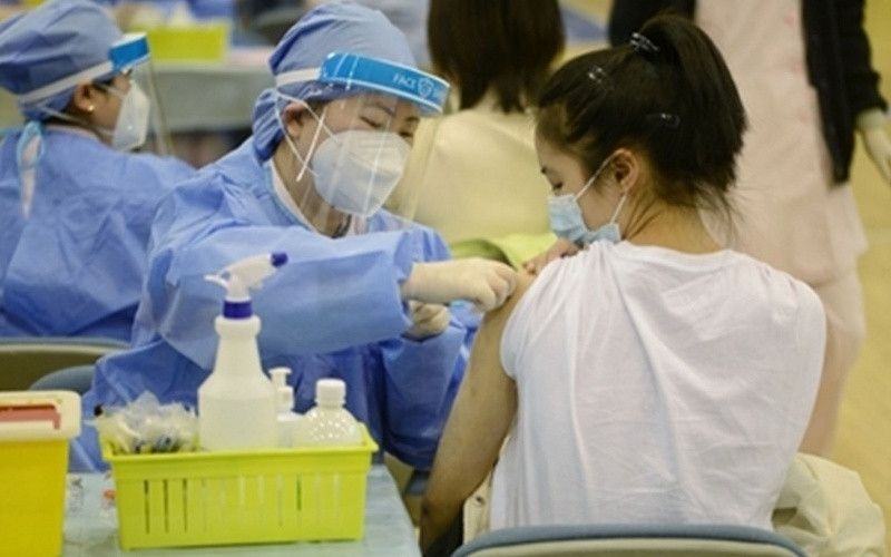 Tỉnh Phúc Kiến hiện đã tiêm vaccine phòng Covid-19 cho gần 50 triệu người dân địa phương, tỷ lệ phủ vaccine đạt 46,6%. (Ảnh: weibo)