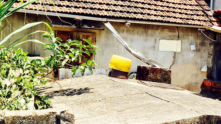 Cái bể nước mưa