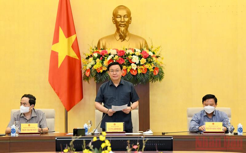 Chủ tịch Quốc hội Vương Đình Huệ phát biểu ý kiến tại phiên họp. (Ảnh: Đăng Anh) 