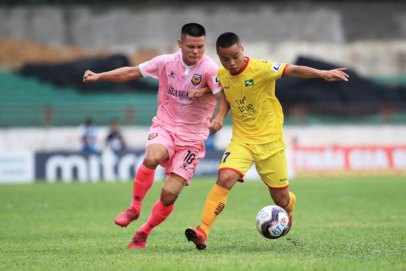 Hồng Lĩnh Hà Tĩnh tiếp đón Becamex Bình Dương vào lúc 18 giờ hôm nay. 