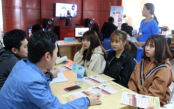 Tăng cường kết nối việc làm trong bối cảnh dịch Covid-19