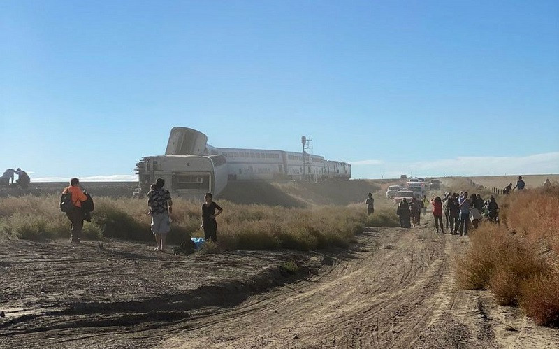 Hiện trường vụ tai nạn tàu hỏa gần Joplin, bang Montana, Mỹ, ngày 25/9. (Ảnh: Twitter)