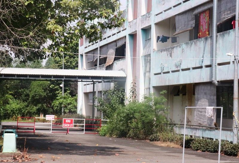 Bệnh viện Phổi Đồng Nai, nơi bảy trường hợp F1 đang được tiếp tục cách ly, theo dõi. 