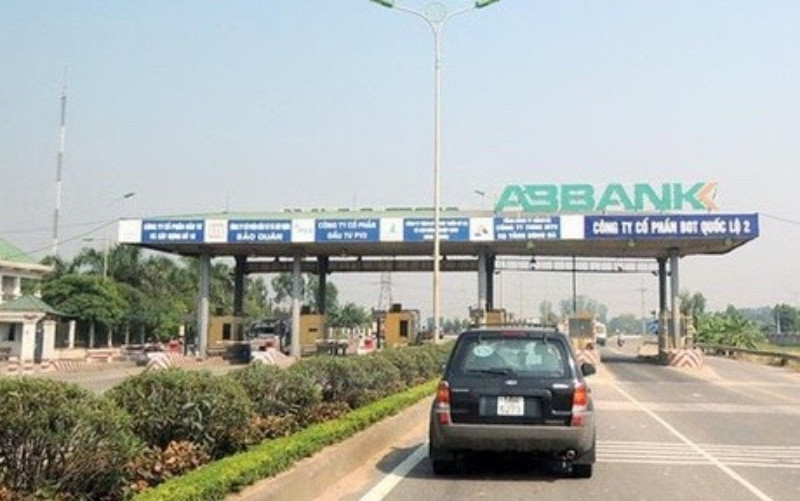 Đề xuất tạm dừng thu phí BOT quốc lộ 2 đoạn Nội Bài - Vĩnh Yên.