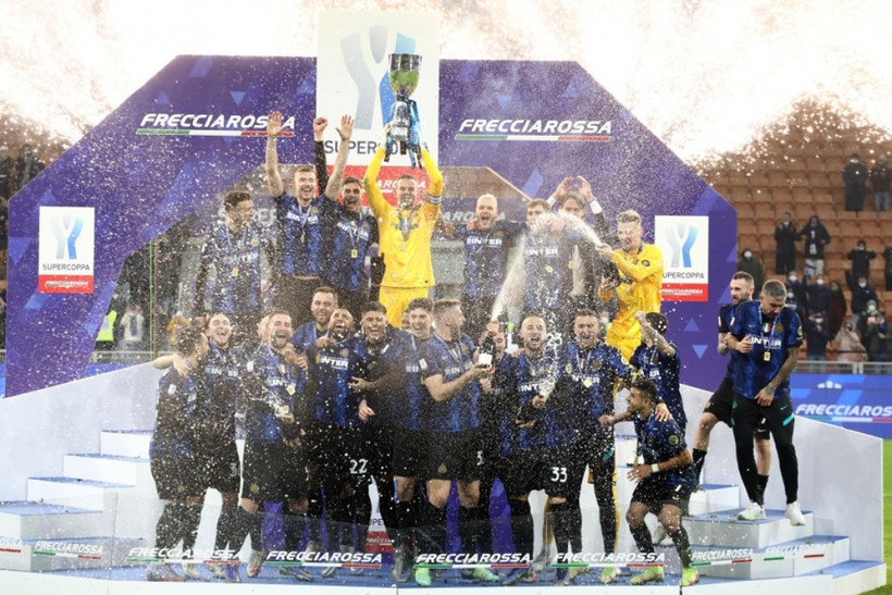 Inter lần thứ 6 đăng quang Siêu Cúp Italia. (Ảnh: Getty)