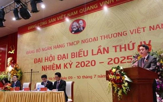 Chủ tịch HĐQT Vietcombank Nghiêm Xuân Thành phát biểu khai mạc Đại hội.