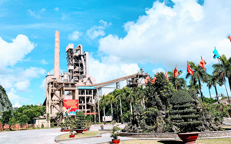 Công ty xi-măng Vicem Hải Phòng vừa phòng, chống dịch hiệu quả, vừa duy trì và phát triển sản xuất mạnh mẽ.