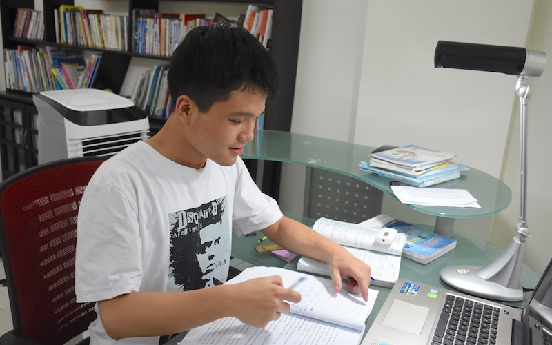 Tân thủ khoa khối B toàn quốc Nguyễn Lê Vũ với số điểm tuyệt đối 30 điểm.