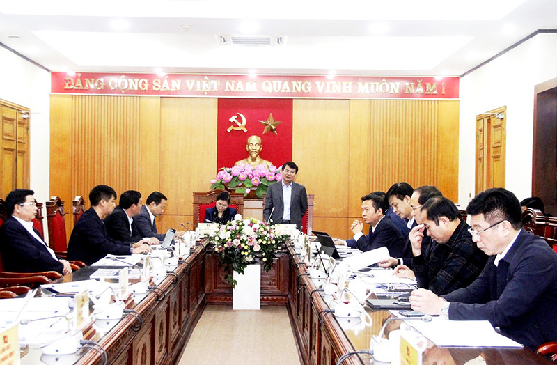 Lào Cai và Lai Châu họp bàn thống nhất phương án làm hầm đường bộ qua đèo Hoàng Liên Sơn, nối liên hai tỉnh.