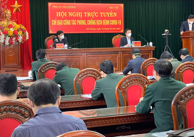 Hội nghị trực tuyến chỉ đạo phòng chống dịch bệnh chiều 14-2, tại đầu cầu Tỉnh ủy Hải Dương.