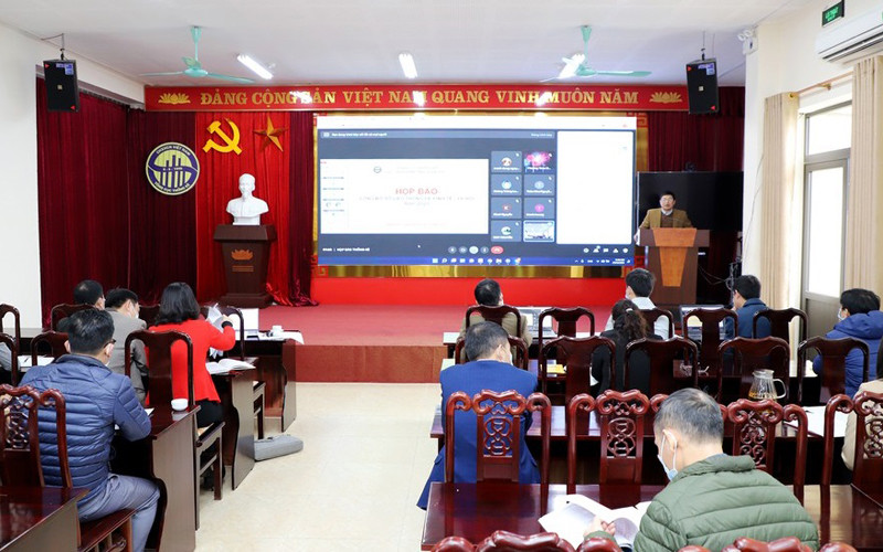 Tổ chức họp báo trực tuyến công bố số liệu thống kê kinh tế-xã hội tỉnh Nghệ An năm 2021. (Ảnh: Phạm Bằng)