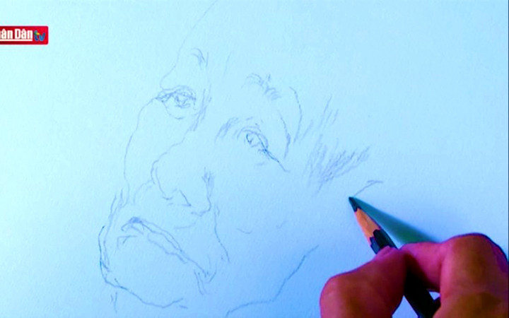 Chuyện người vẽ chân dung mẹ Việt Nam anh hùng
