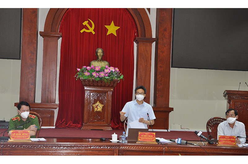 Phó Thủ tướng Vũ Đức Đam phát biểu tại buổi làm việc với tỉnh Tiền Giang. 