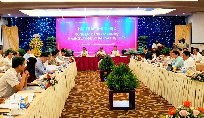 Hội thảo khoa học "Công tác đánh giá cán bộ - Những vấn đề lý luận và thực tiễn"