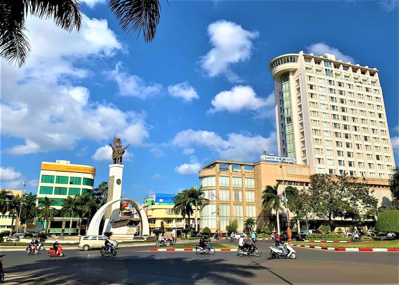 Trung tâm TP Buôn Ma Thuột vắng lặng vào chiều 16-8 trước khi hết cách ly xã hội từ 0 giờ ngày 17-8-2020.