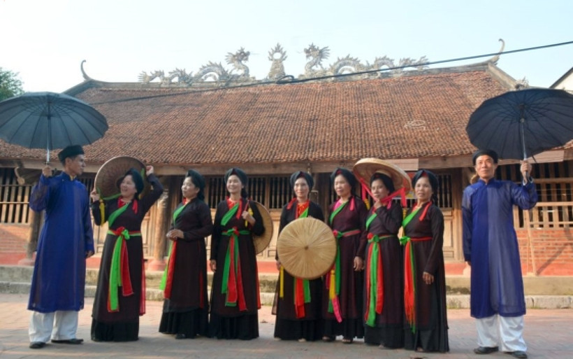 Biểu diễn làn điệu quan họ Bắc Ninh. (Nguồn: VOV)