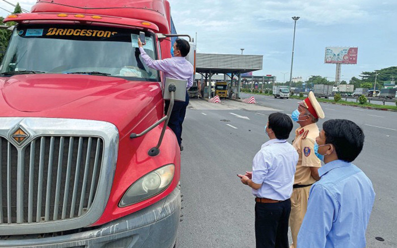 Tình hình trật tự, an toàn giao thông năm 2021 tiếp tục có chuyển biến tốt. (Ảnh minh họa: Minh Trang)