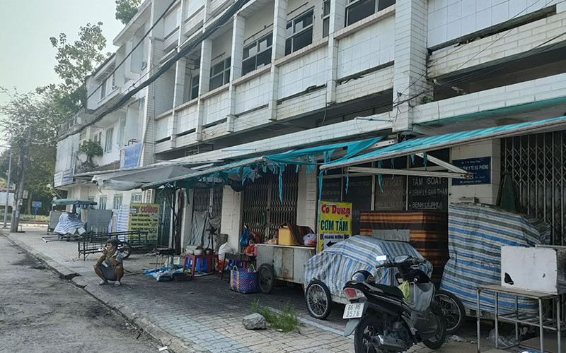 Khu Trung tâm Y tế dự phòng tỉnh Đồng Tháp (trụ sở cũ) bị bỏ hoang nhiều năm liền gây lãng phí lớn.