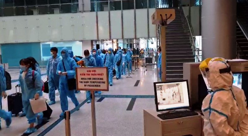 Đà Nẵng, Quảng Nam tiếp nhận, cách ly gần 500 công dân từ Hàn Quốc về nước.