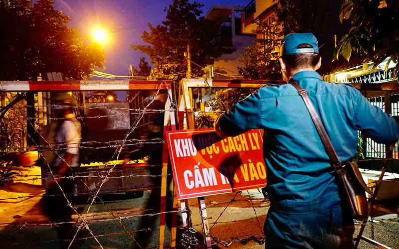 Đoạn đường 10, Hiệp Bình Chánh, Thủ Đức bị phong tỏa chiều tối nay. 